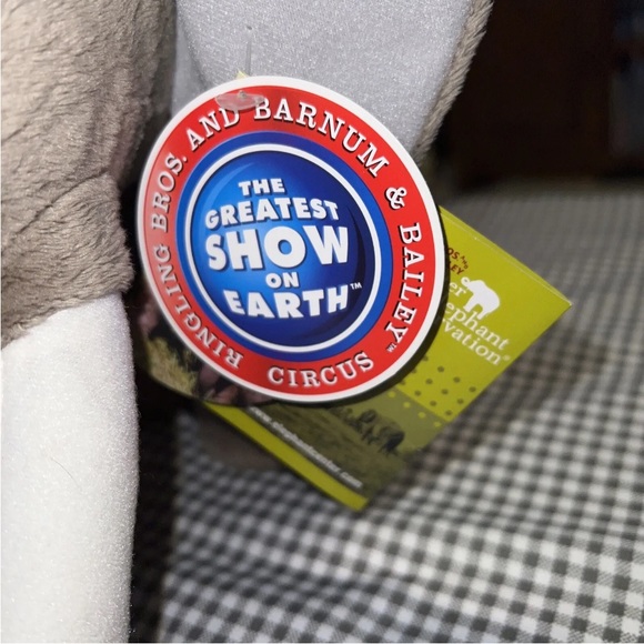 Ringling Bros and Barnum &Bailey 145th Edition Circus Elephant Stuffed Plush new - Picture 16 of 16